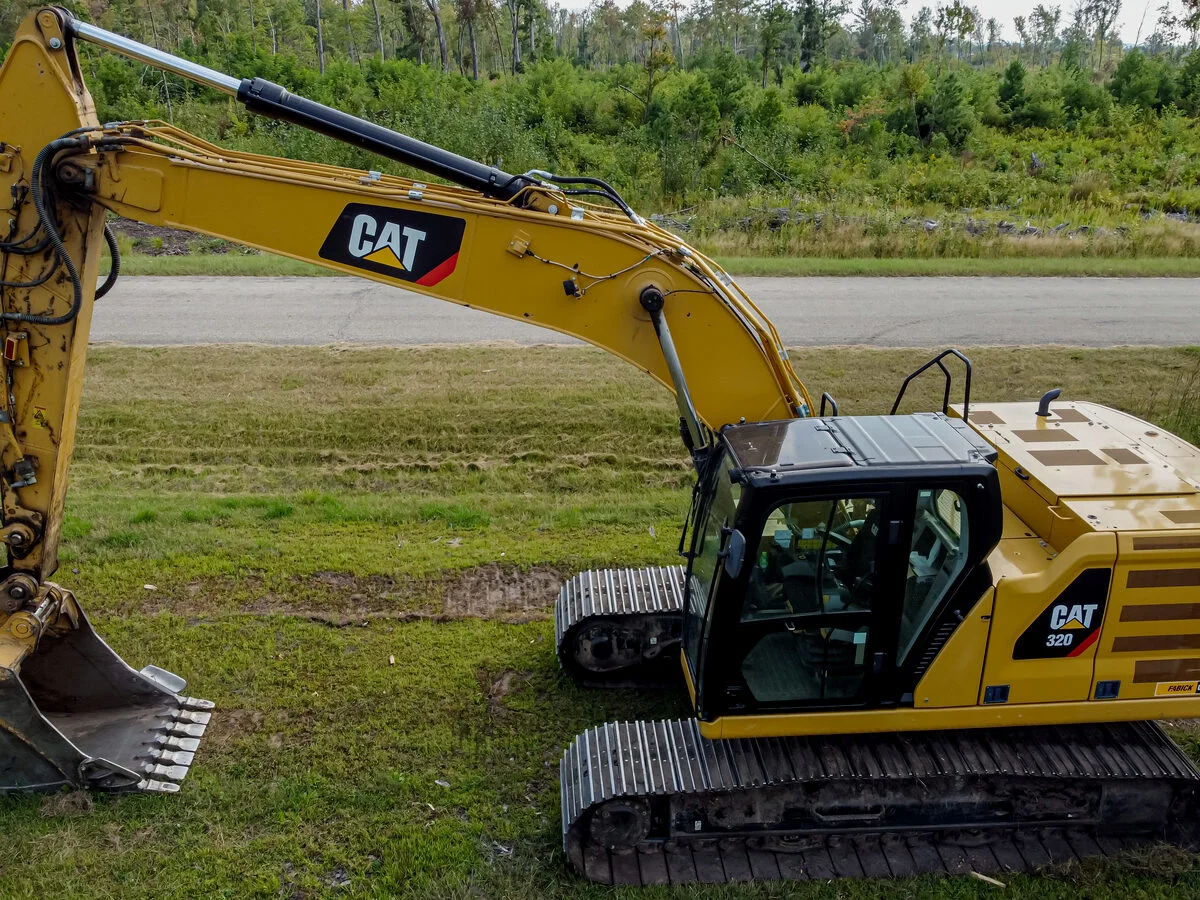 Caterpillar Caterpillar 320 Hydraulic Excavator